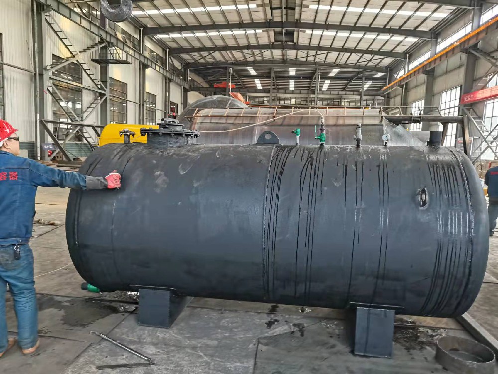 儲油罐現(xiàn)場安裝施工