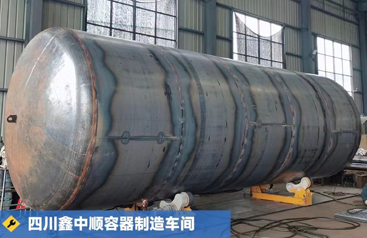 大型臥式儲(chǔ)油罐 儲(chǔ)罐廠家鑫中順 四川重慶云南貴州 全國(guó)接單